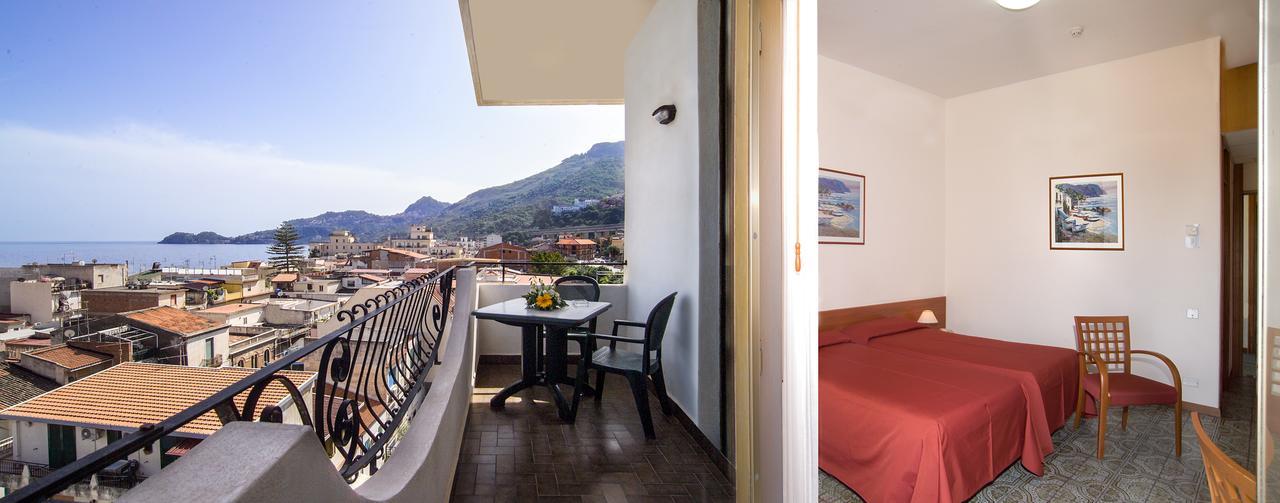 לטויאני Hotel Delle Palme מראה חיצוני תמונה