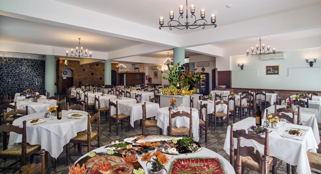 לטויאני Hotel Delle Palme מראה חיצוני תמונה