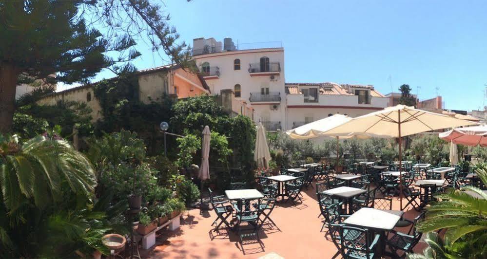 לטויאני Hotel Delle Palme מראה חיצוני תמונה
