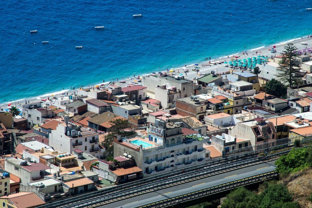 לטויאני Hotel Delle Palme מראה חיצוני תמונה